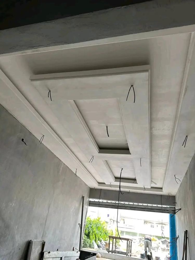 Gypsum ceiling with stepped design